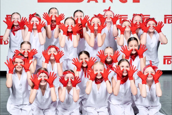 &Tcy;&iecy;&acy;&tcy;&rcy;&acy;&lcy;&icy;&zcy;&ocy;&vcy;&acy;&ncy;&ncy;&ycy;&jcy; &kcy;&ocy;&ncy;&tscy;&iecy;&rcy;&tcy; &khcy;&ocy;&rcy;&iecy;&ocy;&gcy;&rcy;&acy;&fcy;&icy;&chcy;&iecy;&scy;&kcy;&ocy;&jcy; &scy;&tcy;&ucy;&dcy;&icy;&icy; &laquo;&Fcy;&acy;&ncy;&tcy;&acy;&zcy;&icy;&yacy;&raquo;