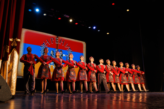 &Mcy;&iecy;&zhcy;&rcy;&iecy;&gcy;&icy;&ocy;&ncy;&acy;&lcy;&softcy;&ncy;&ycy;&jcy; &fcy;&iecy;&scy;&tcy;&icy;&vcy;&acy;&lcy;&softcy; &Acy;&rcy;&mcy;&yacy;&ncy;&scy;&kcy;&ocy;&jcy; &mcy;&ucy;&zcy;&ycy;&kcy;&icy; &icy; &tcy;&acy;&ncy;&tscy;&acy;