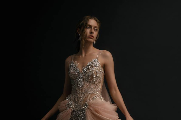 &Fcy;&icy;&ncy;&acy;&lcy; &fcy;&iecy;&scy;&tcy;&icy;&vcy;&acy;&lcy;&yacy; &mcy;&ocy;&dcy;&ycy; "&Pcy;&lcy;&acy;&tcy;&softcy;&iecy; &gcy;&ocy;&rcy;&ocy;&dcy;&acy;"