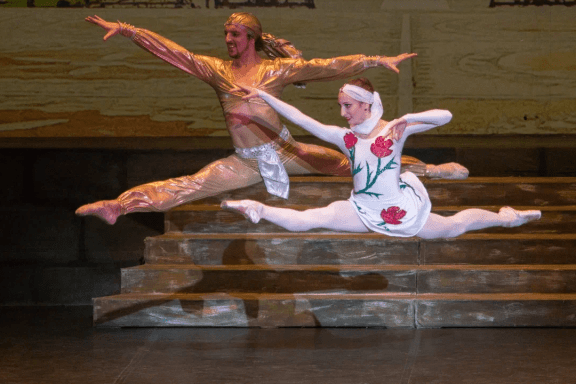 &Mcy;&ocy;&scy;&kcy;&ocy;&vcy;&scy;&kcy;&icy;&jcy; &tcy;&iecy;&acy;&tcy;&rcy; "&Rcy;&ucy;&scy;&scy;&kcy;&icy;&jcy; &bcy;&acy;&lcy;&iecy;&tcy;" &Bcy;&acy;&lcy;&iecy;&tcy; " &Scy;&iecy;&mcy;&softcy; &kcy;&rcy;&acy;&scy;&acy;&vcy;&icy;&tscy;"