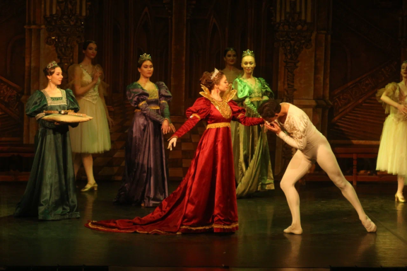 балет "Лебединое озеро"/ Челябинск