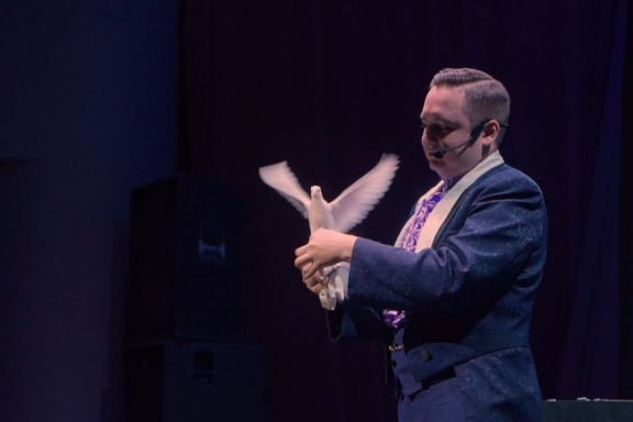 &Icy;&ncy;&tcy;&iecy;&rcy;&acy;&kcy;&tcy;&icy;&vcy;&ncy;&ocy;&iecy; &icy;&lcy;&lcy;&yucy;&zcy;&icy;&ocy;&ncy;&ncy;&ocy;&iecy; &shcy;&ocy;&ucy; "&Acy;&bcy;&rcy;&acy;&kcy;&acy;&dcy;&acy;&bcy;&rcy;&acy;"